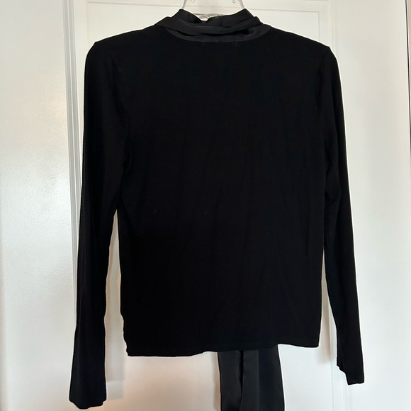 LAUREN RALPH LAUREN • Black Sweater w/Tie Up Scarf • Medium • - Picture 3 of 4